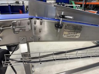 Участок перехода продукта на следующий конвейер